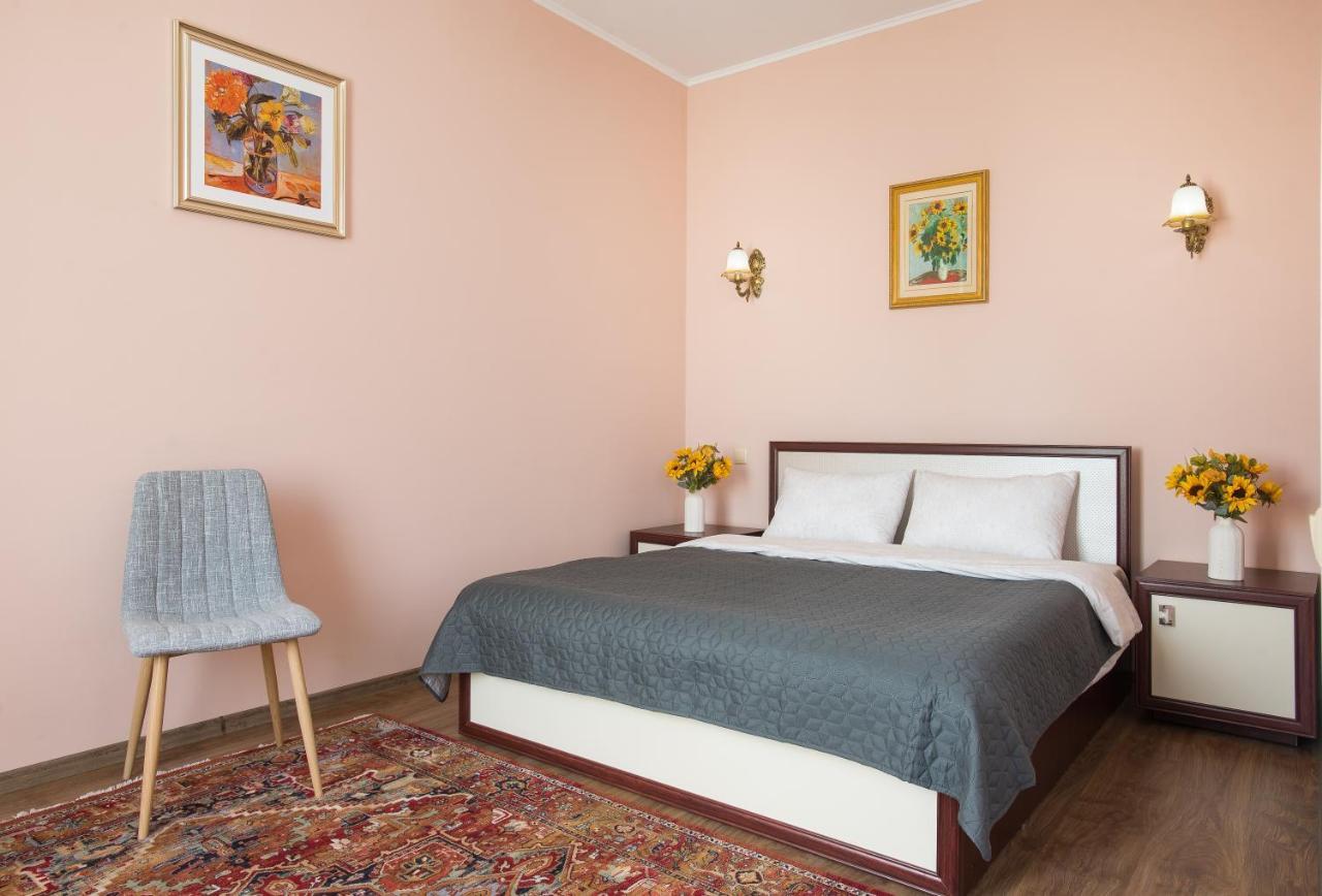 Art Hotel Chişinau Exteriör bild